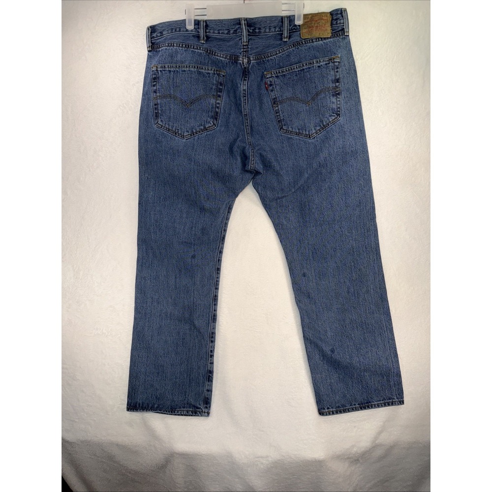 Levis 501 Jeans Mens 42x30 Blue Medium Wash Denim Button Fly - Picture 2 of 4